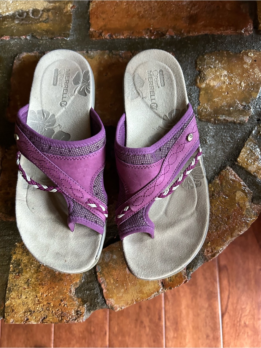 Merrell Sandals. - Picture 3 of 5